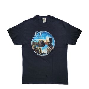 ET The Extra Terrestial Gertie Kisses Tee